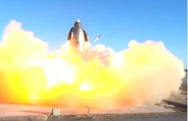 On December 9, 2020, local time, the prototype of "Star Boat" SN8 launched by SpaceX exploded in the test mission. Image source: SpaceX official website video screenshot